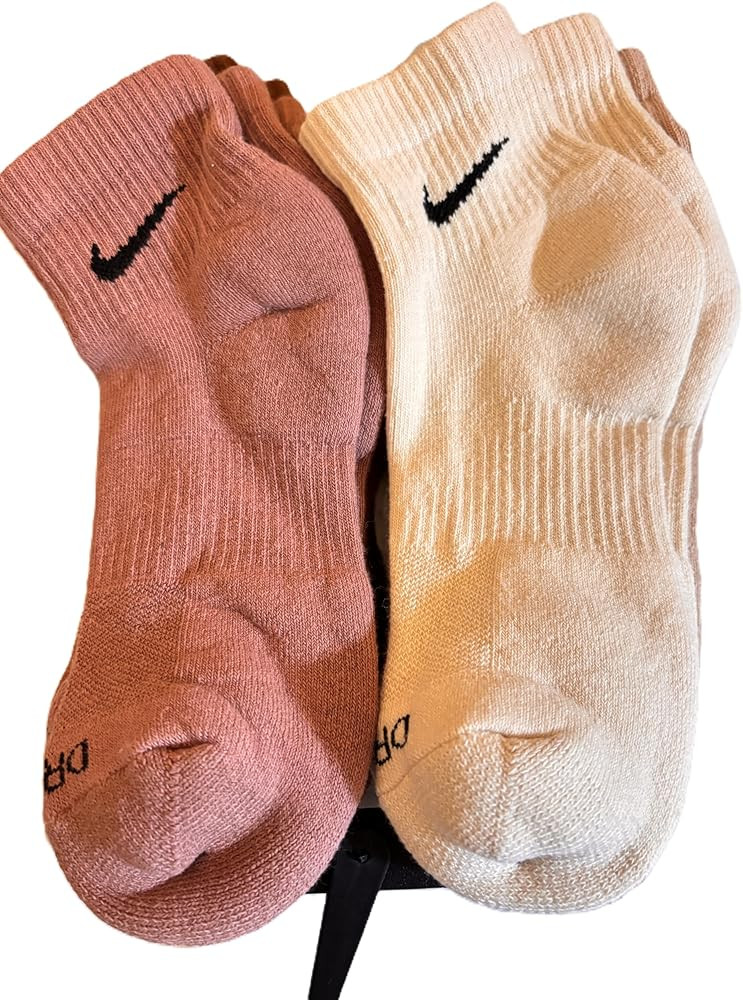 Nike Women's Everyday Plus Cushioned Socks 6 Pack | Amazon (US)