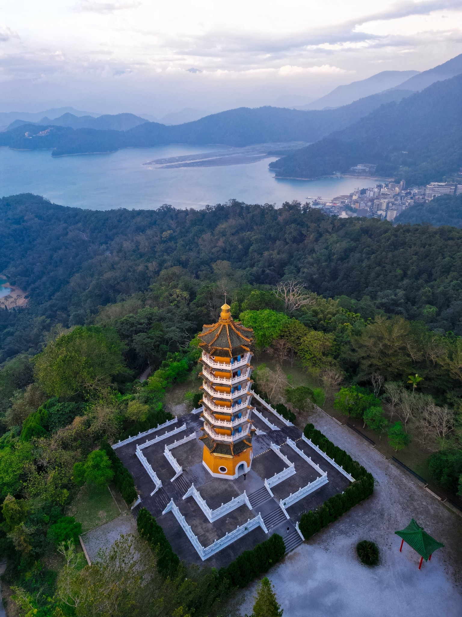 This drone gets every angle 📸✨

#dji #drone #vacay

#LTKdayinmylife #LTKstorytime #LTKTravel