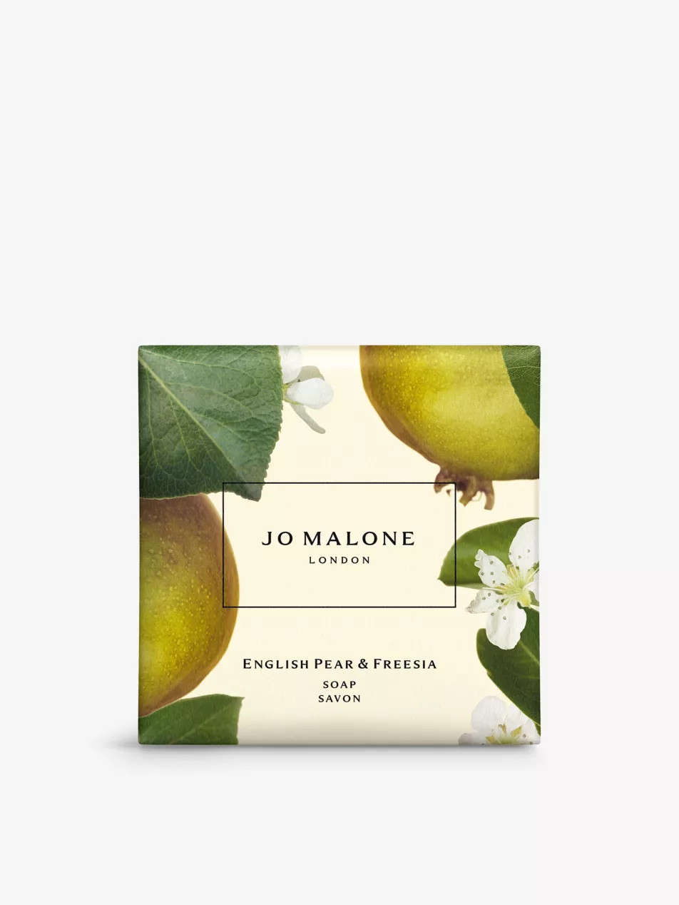 English Pear & Freesia soap 100g | Selfridges