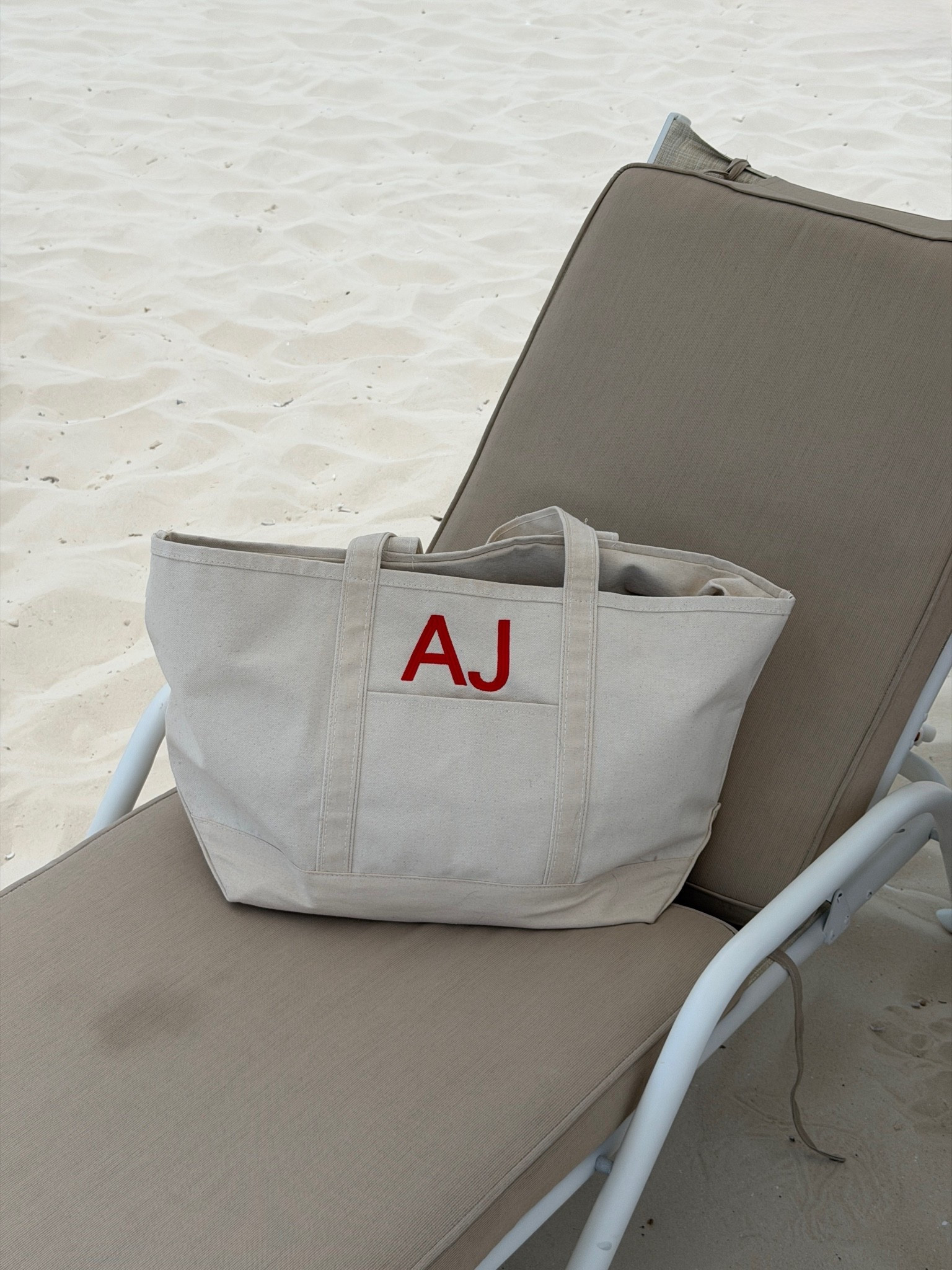 The perfect beach bag!!