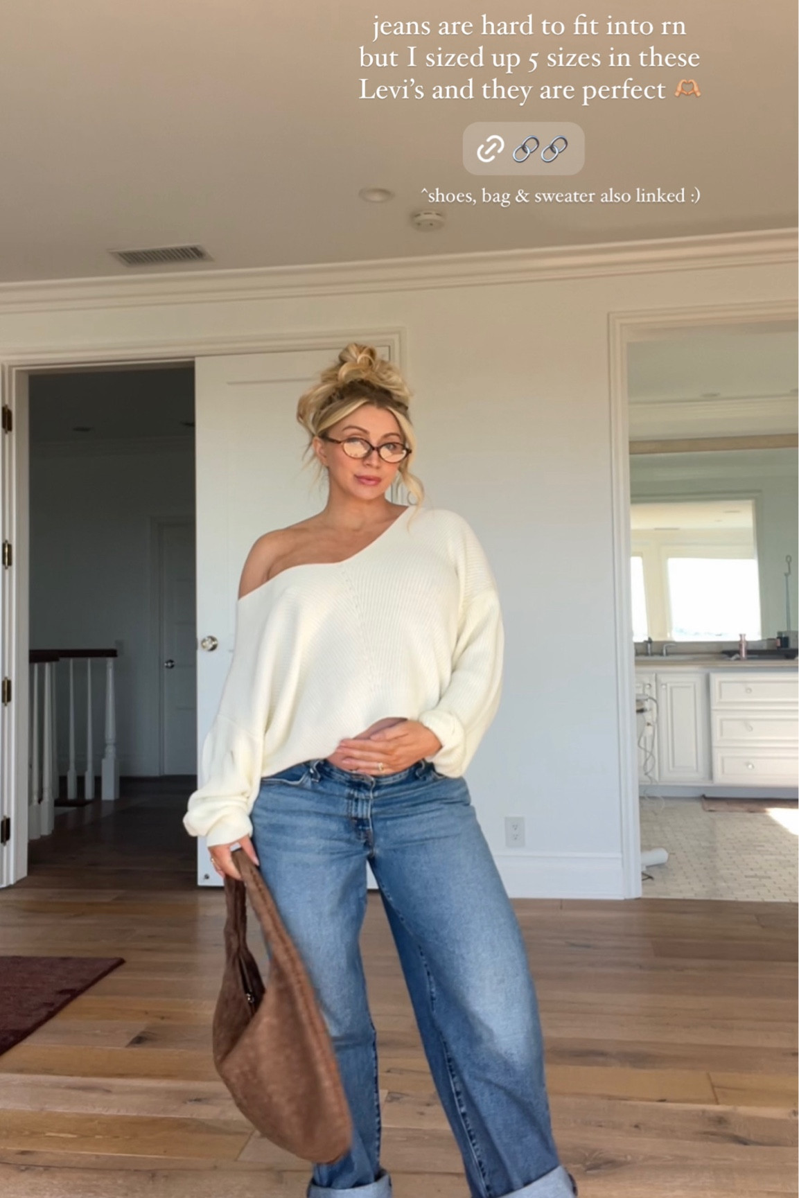 Jeans size 31 
Sweater xl 
Shoes tts 

#LTKBump #LTKFindsUnder100 #LTKSeasonal