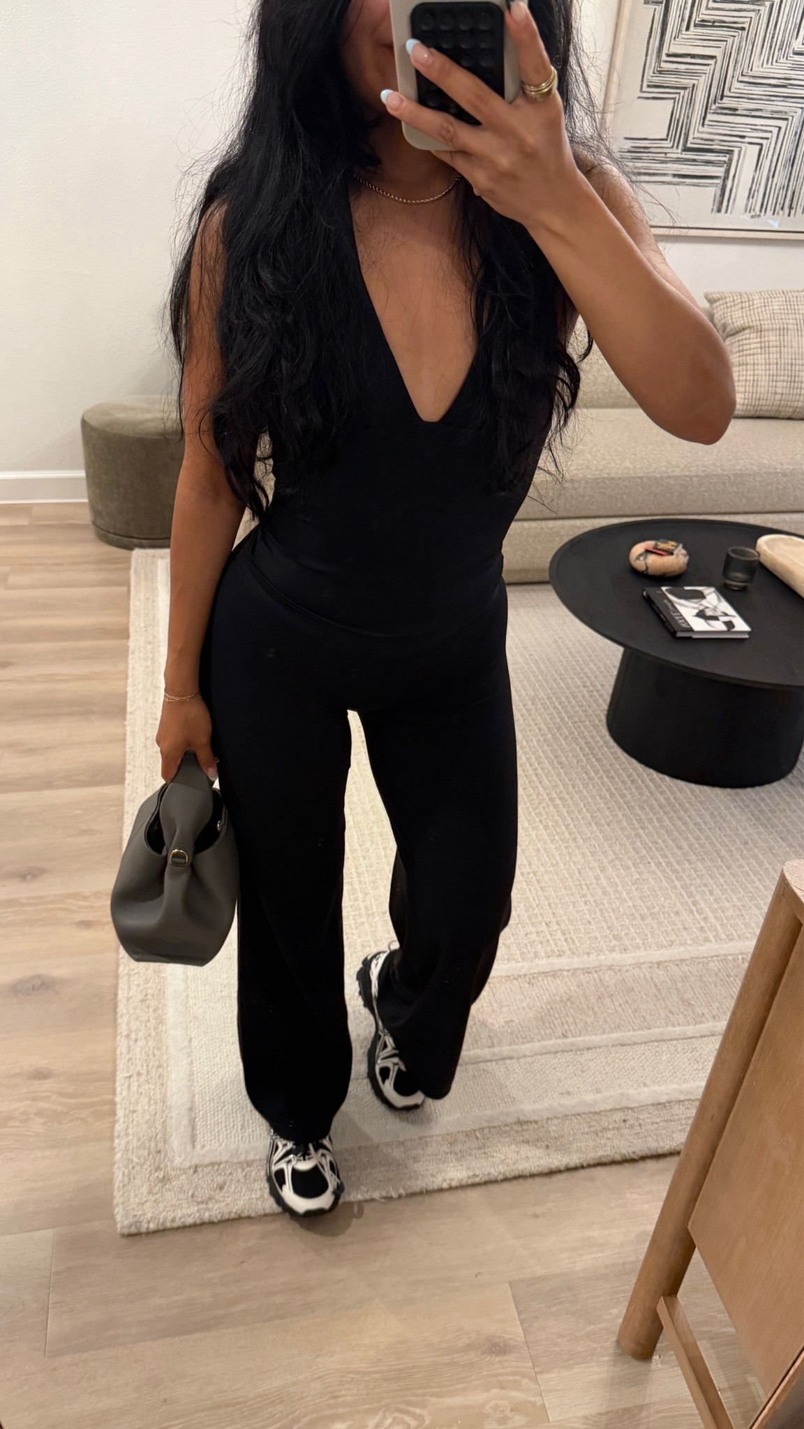 Size smalls! Linked my necklace 🌟