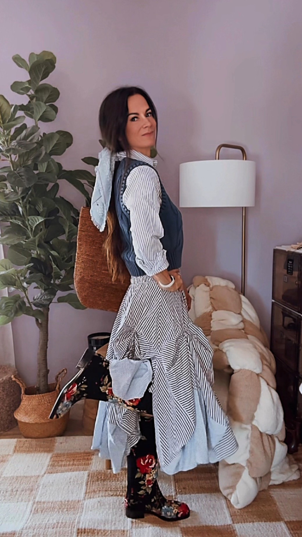 One skirt, five Ralph Lauren-inspired looks? Challenge accepted.

From varsity vibes to floral boot moments, I’m making stripes the main event and mixing prep with a little extra flair. Which look is your fave?

Wearing XS skirt and S sweater. 

#RalphLaurenStyle #PreppyChic #OneSkirtFiveWays #ClosetRemix #StyleChallenge #nicolecolee #FashionReel #MixAndMatchMagic #revolveambassador #fashionblogger #styleblogger Nicole Colee, Polo



#LTKShoeCrush #LTKStyleTip #LTKSeasonal