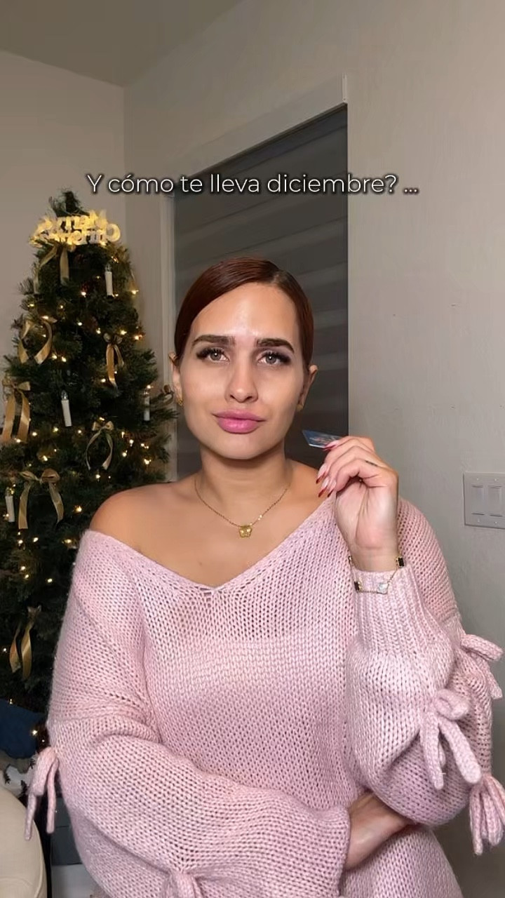 Cuando toques la foto que te lleve al website ahí escoges el estilo igual al que tengo puesto, porque no me deja agregarlo.

#LTKSeasonal #LTKFindsUnder50 #LTKHoliday