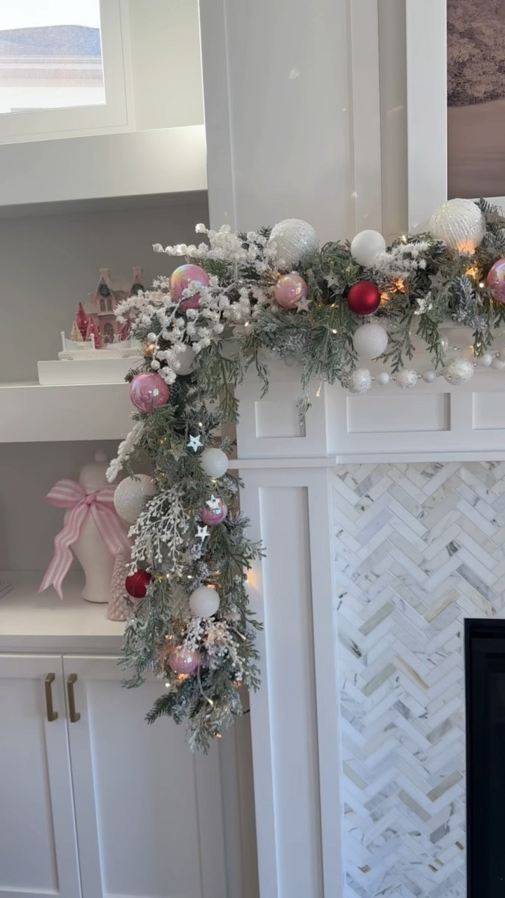 2 different Christmas mantel styling 

#LTKSeasonal #LTKHome #LTKHoliday