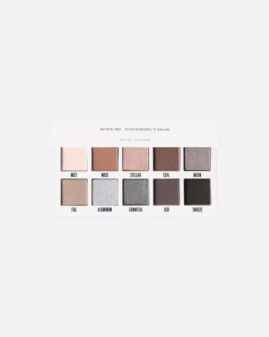 The Smokey Palette | Douglas (DE)