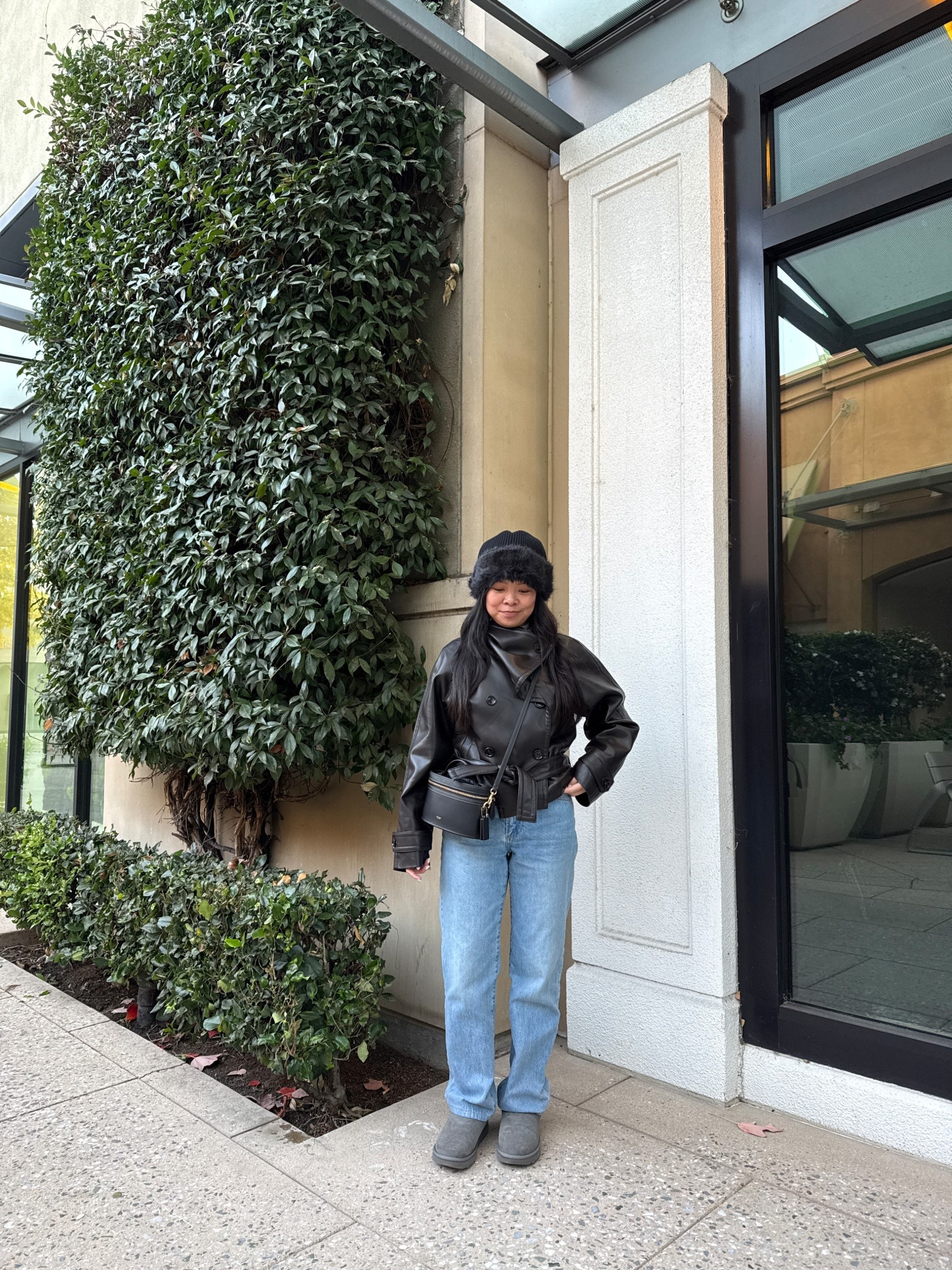 Size XS in faux leather trench coat
Size 25 in jeans 



#LTKFindsUnder100 #LTKSeasonal #LTKPetite