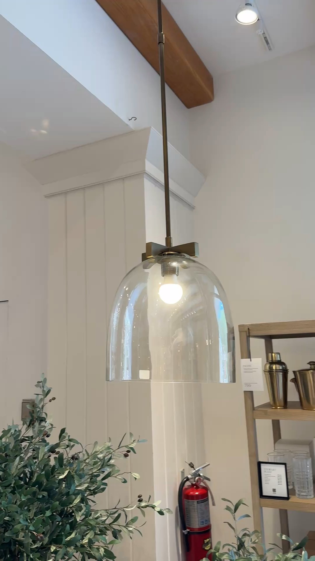 POTTERYBARN 
ENDS TOMORROW
Extra 20% off Select
Sale & Clearance
Plus, new deals up to 60% off. Prices as marked.