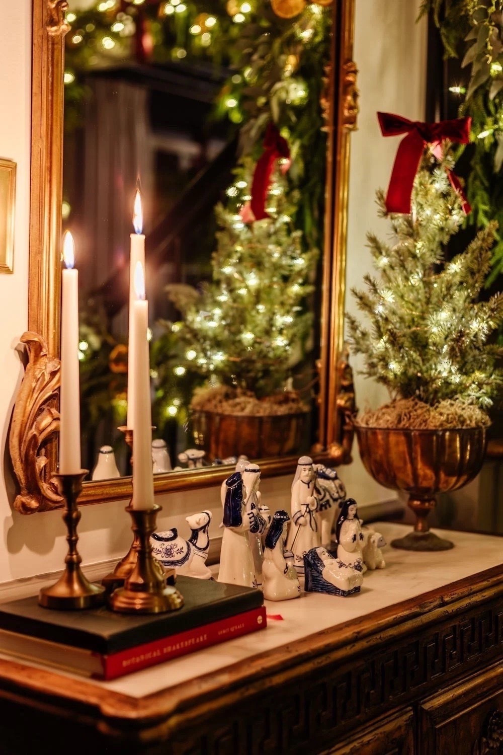 Chinoiserie nativity scene - perfect gift! 

#LTKHoliday