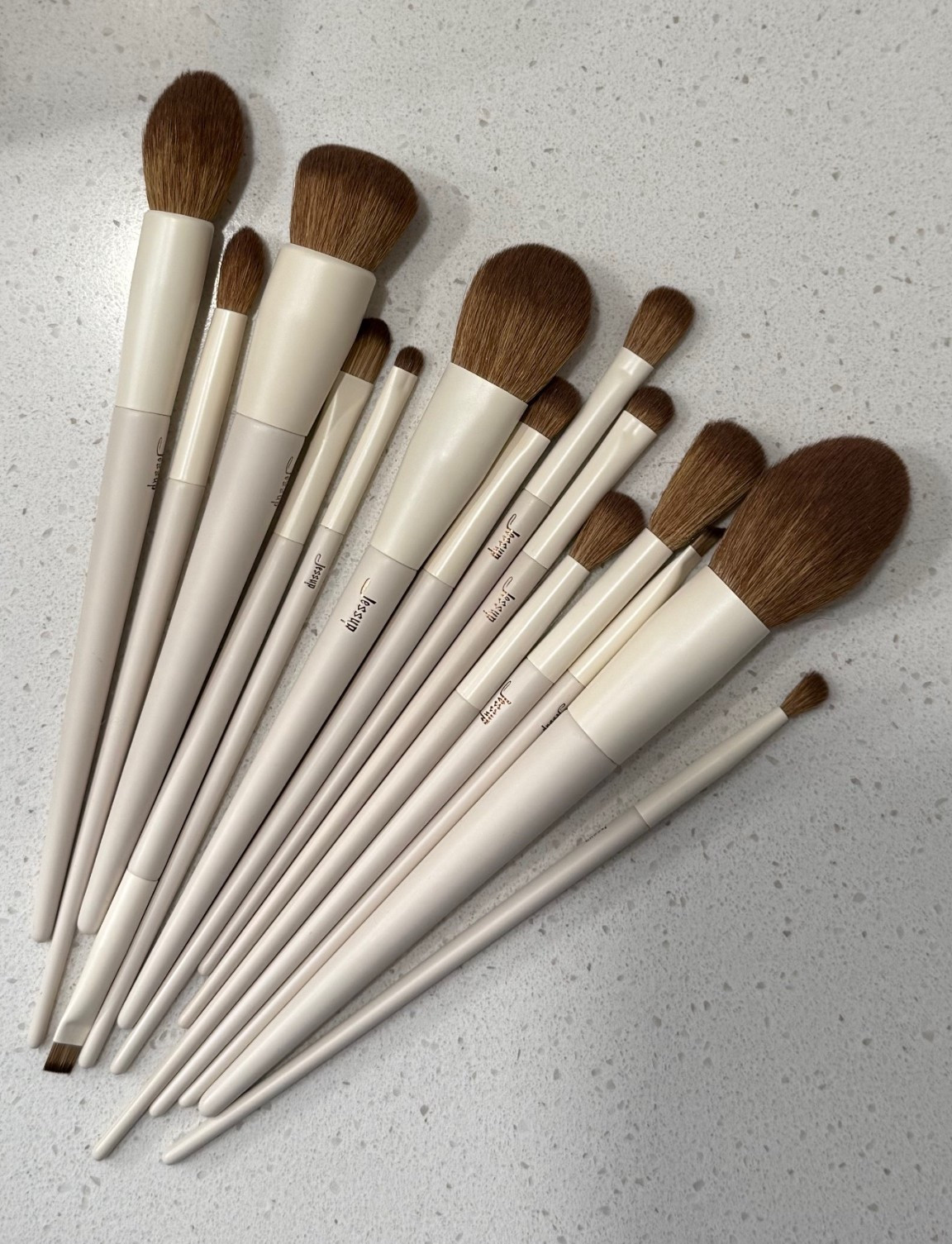 My favorite pack of makeup brushes from Amazon! Pack of 14! 

#LTKBeauty #LTKFindsUnder50 #LTKFindsUnder100