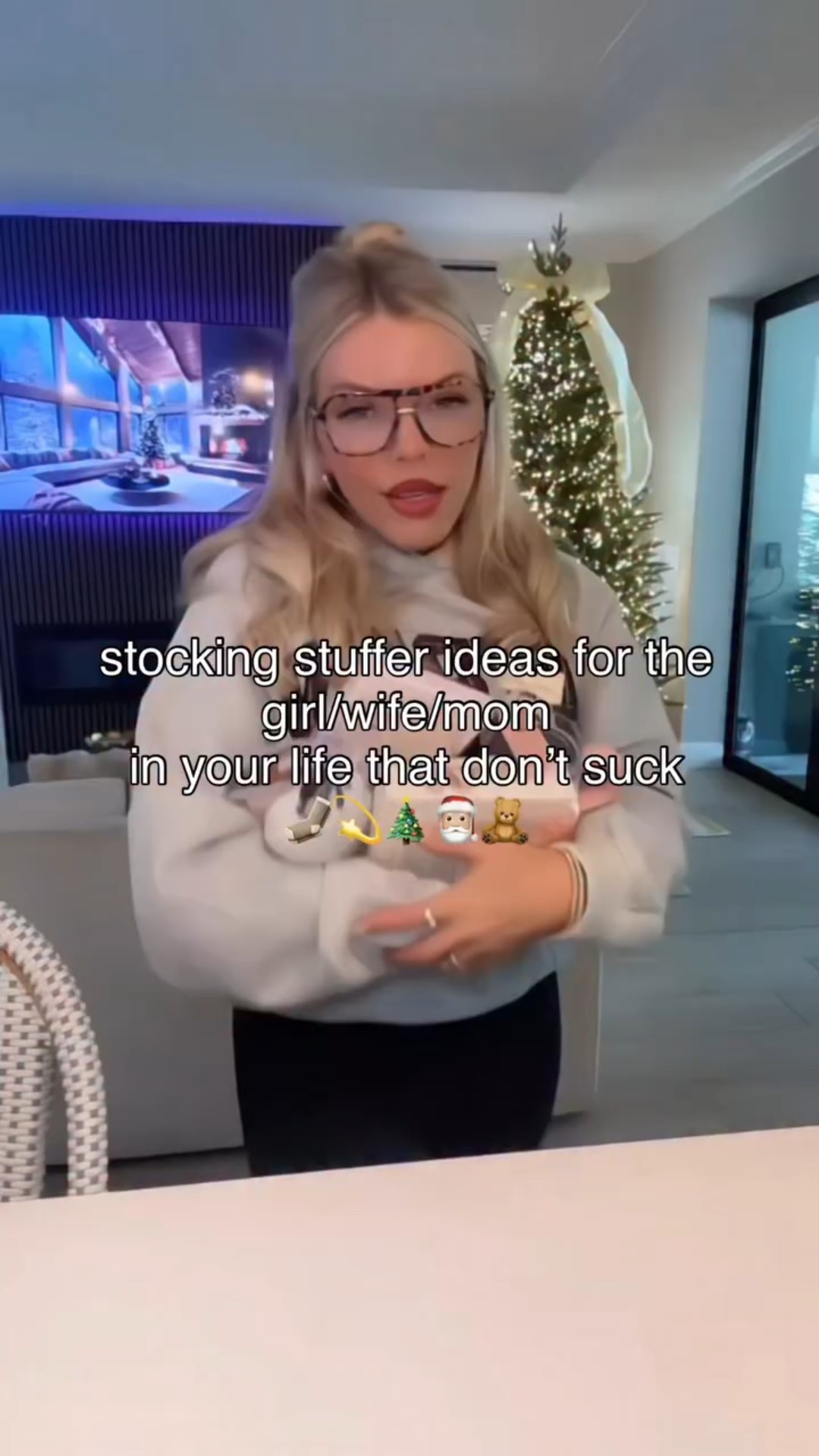 Type “STOCKINGS” and I’ll send the dets right to your inbox with all the stocking stuffer ideas for the girl/wife/mom/friend in your life! PS. You must be following me or else IG won’t let me dm you :( 

Do you get a stocking every year? Do you make one for yourself? Genuinely curious! These are all things I would absolutely love to receive in my stocking! I will never ever be mad about comfy socks 👀😆 

#stockings #giftideasforher #christmasgifts #giftguide #amazon @shop.ltk