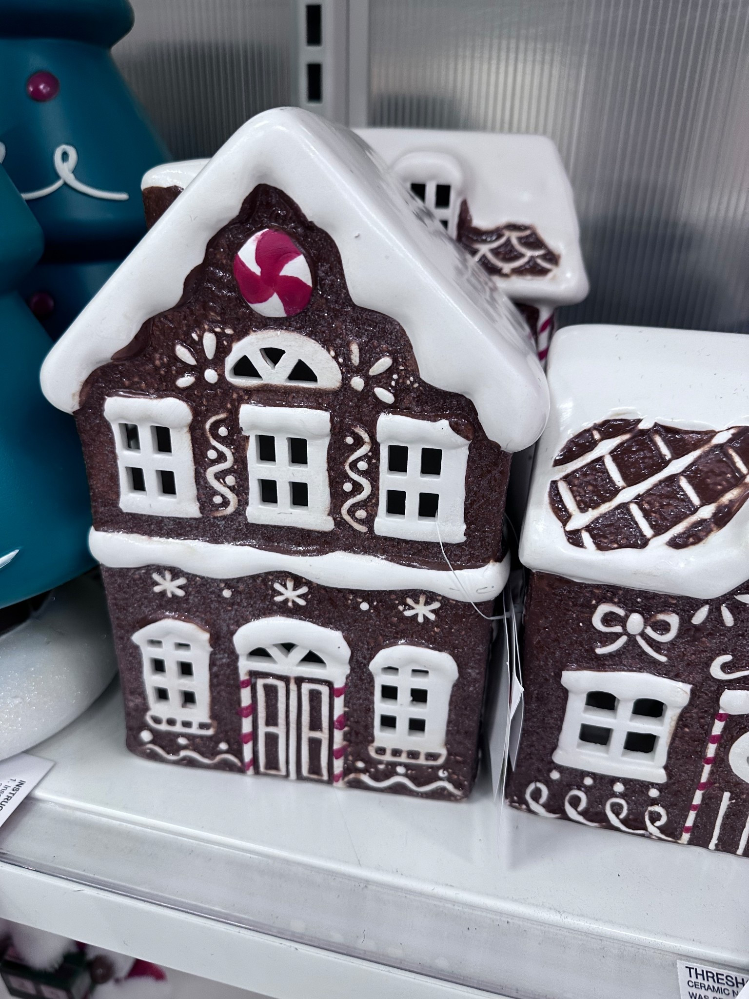These gingerbread decorations are a great balance of classic and whimsical. They look good enough to eat! 

#LTKSeasonal #LTKHoliday #LTKHome