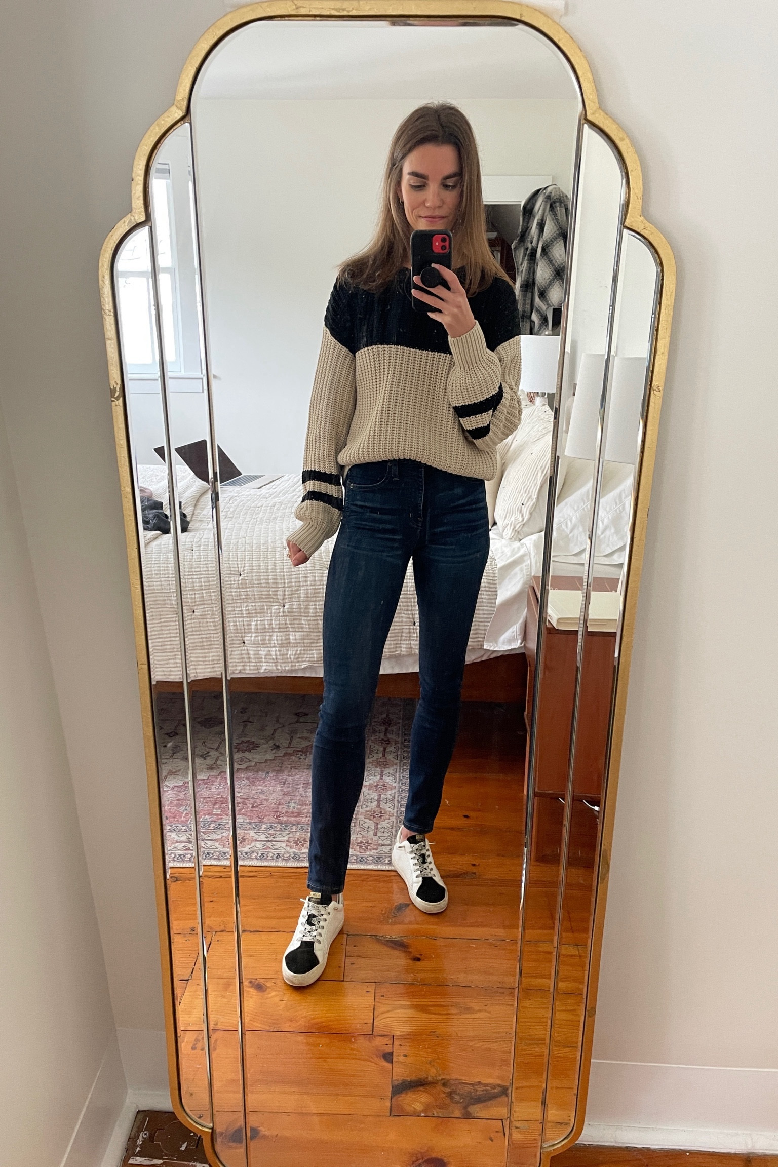 sweater: zsupply size M

jeans: Madewell size 23 (their sizing runs large depending on the cut/style!)

shoes: vintage Havana gadol size 7 (these are 3 years old not sure they have this color still)



#LTKSeasonal #LTKworkwear