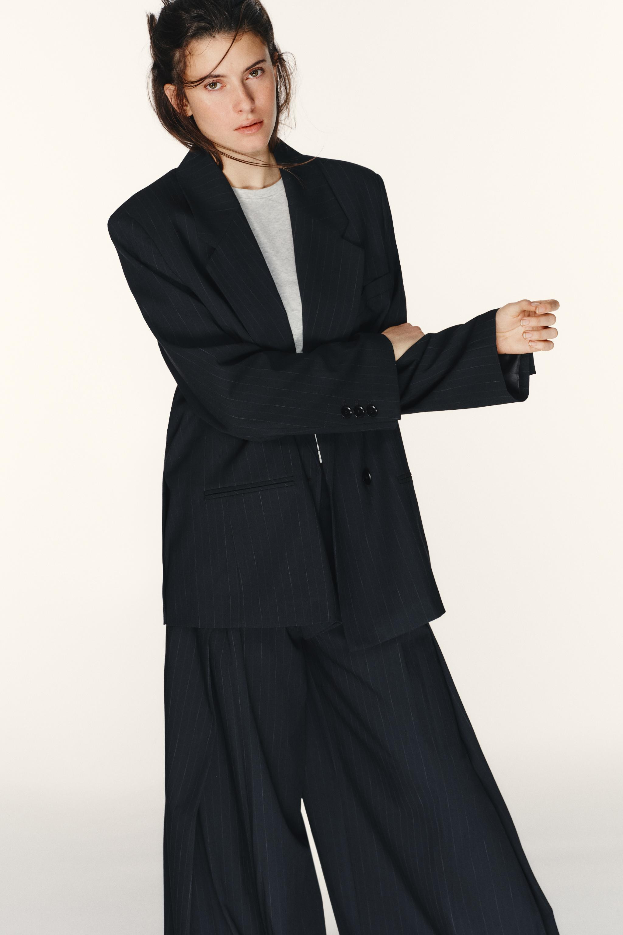 OVERSIZE-BLAZER MIT NADELSTREIFEN | Zara DE