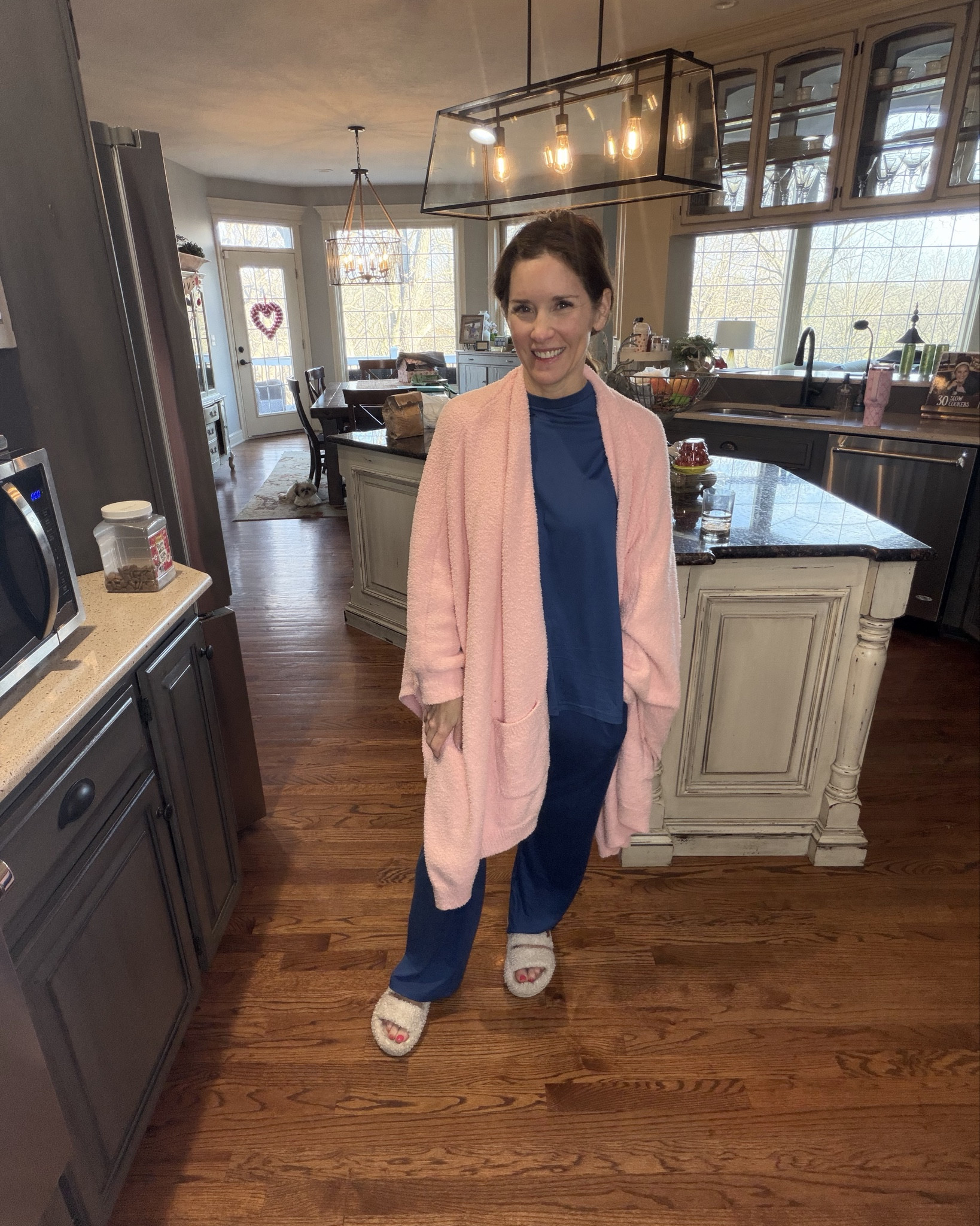 Comfy lounge set ✨🩷

#LTKmorningroutine #LTKdayinmylife #LTKselfcare