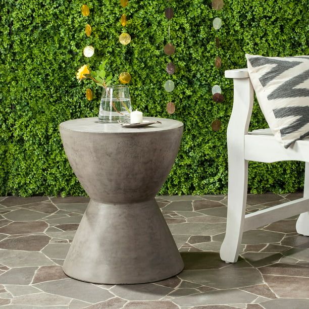 Safavieh Athena Outdoor Modern Concrete Round Accent Table - Dark Grey - Walmart.com | Walmart (US)