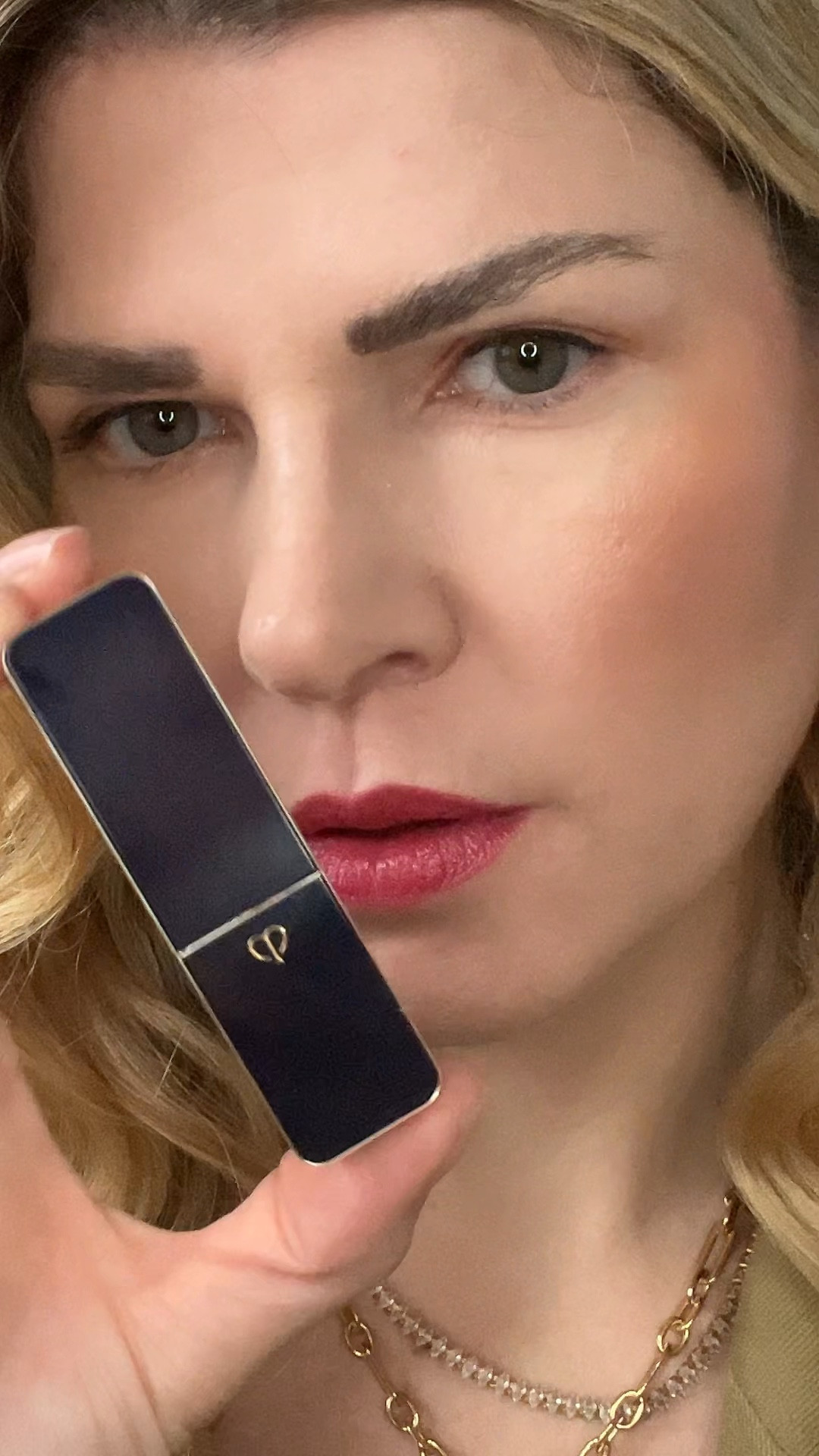 Over 40 makeup, red lipstick, 19/99 stick, brow wax, evening makeup, red lipstick, brow product

#LTKmakeup #LTKover50style #LTKluxury