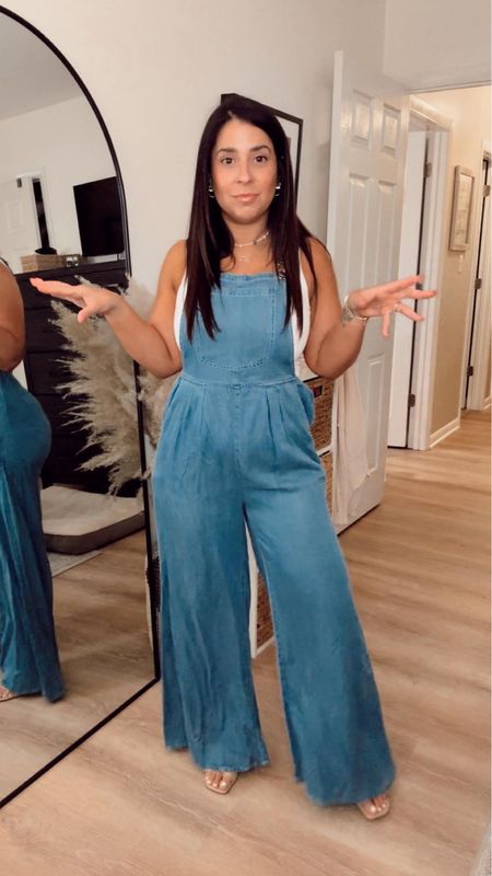 Are you kidding me with these denim overalls?!! They look high end but they are from Amazon.Wide leg loose casual jumpsuit, big bust friendly, date night outfit

#LTKSeasonal #LTKFindsUnder50 #LTKFindsUnder100