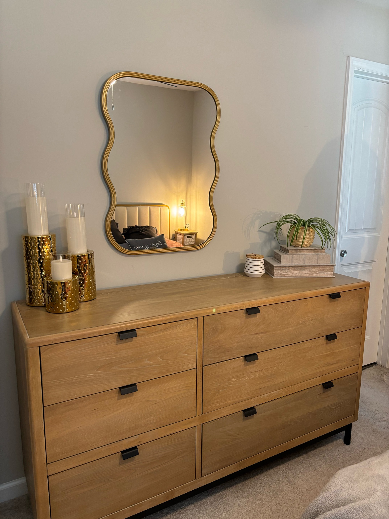 Bedroom refresh with Ashley Furniture 😍

#LTKHome #LTKStyleTip #LTKFindsUnder100