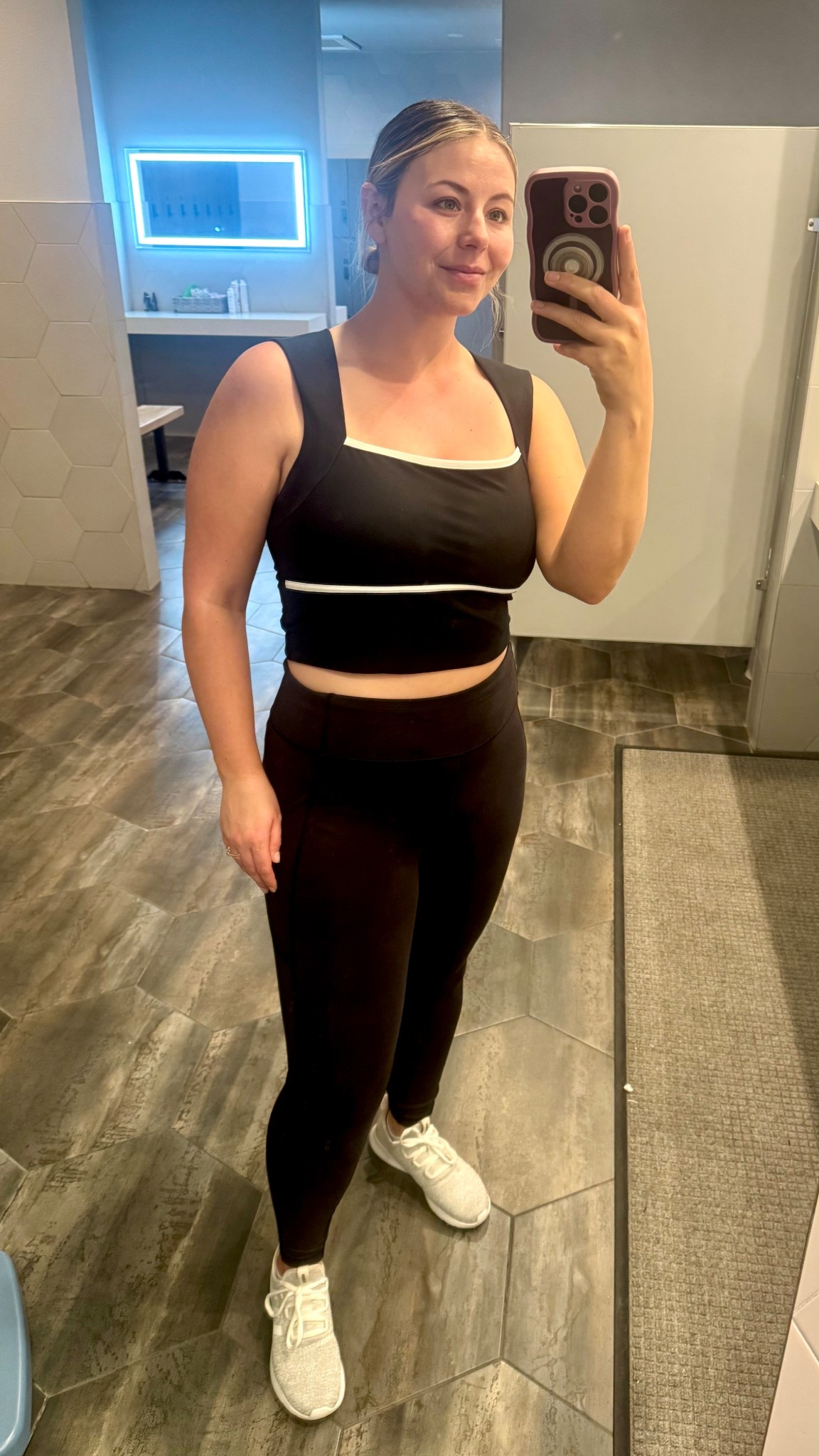 Feeling like an influencer- two different girls asked me where my workout top was from 💅💅💅

#workout #exercise #activewear 

#LTKMidsize #LTKStyleTip #LTKFindsUnder50