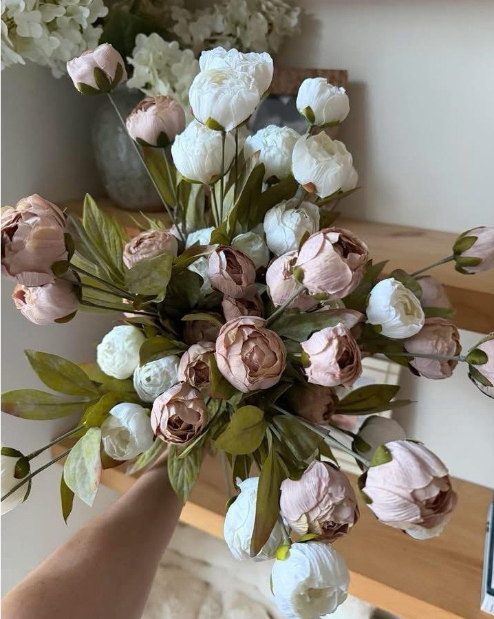 Today the tan peonies are back in stock and they’re 50% off!

#LTKHome #LTKSaleAlert