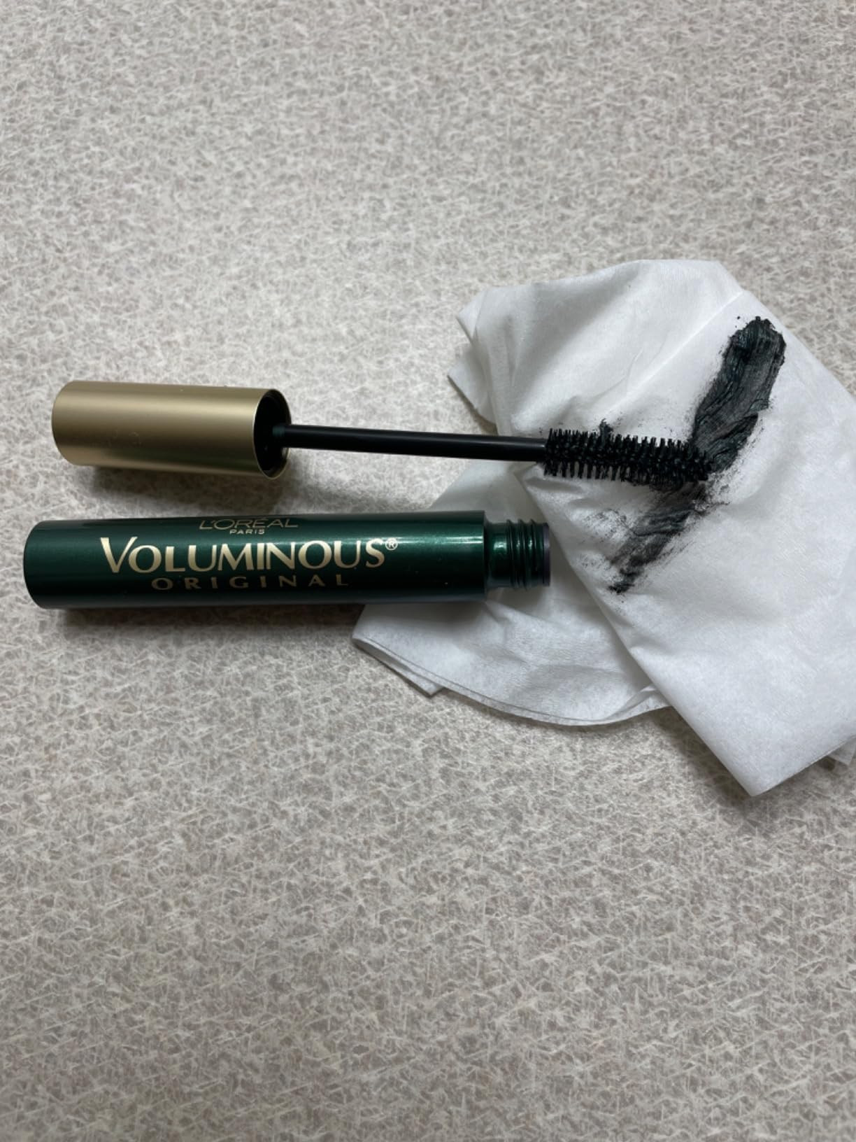 Visit the L'Oreal Paris Store | Amazon (US)