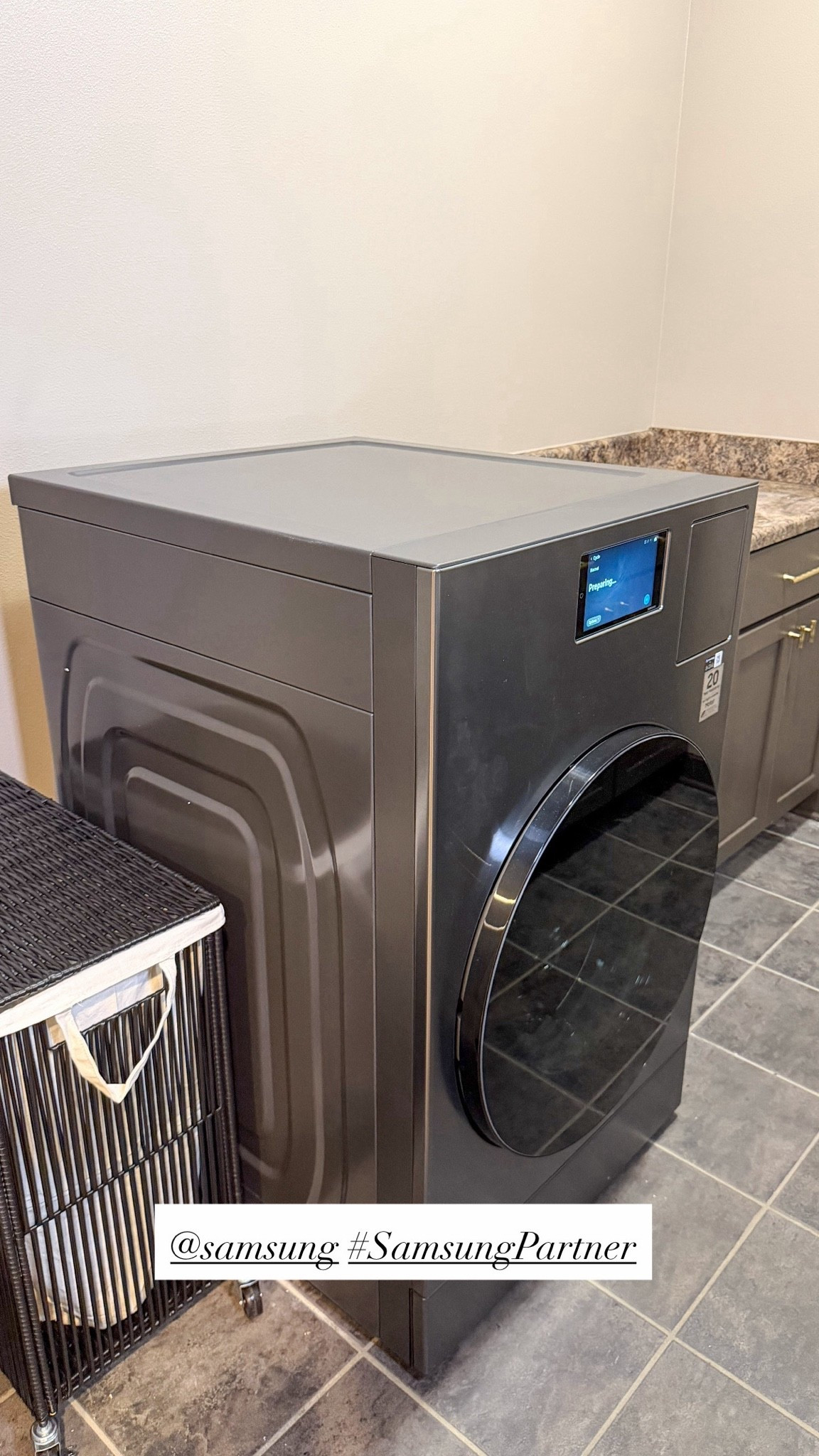 The one appliance in my house that has its life together. The Samsung Bespoke AI Laundry Combo washes AND dries in one machine, detects your fabric type, adjusts everything automatically, and opens the door when it's done so your clothes don't sit there getting musty (because we both know you're going to forget). The Super Speed cycle does a full load in about an hour. It auto dispenses detergent, and it has a touchscreen that learns your favorite cycles. It's ventless, so it goes anywhere. If you're tired of laundry being a whole event, this is it. @Samsung #SamsungPartner