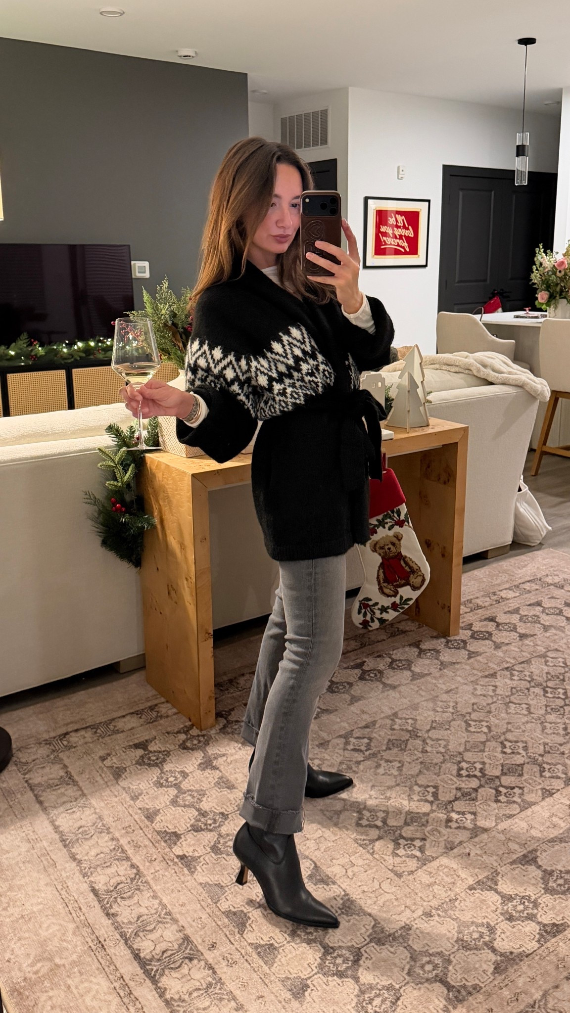 Gap sweater from the other day! Love it! It’s def oversized I’m wearing XS! Would be so cute as a sweater dress with tights too! I wear a 24 in most mother denim