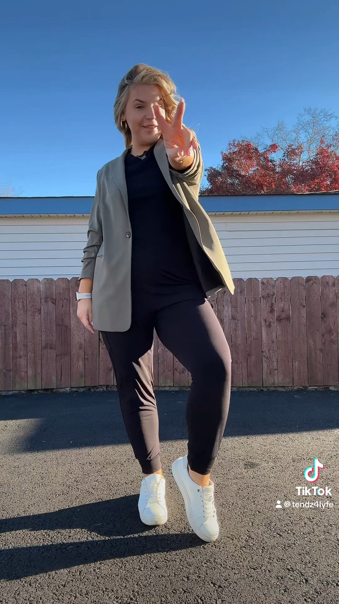 Styling my favorite blazer 🙄 

#LTKMidsize #LTKWorkwear #LTKStyleTip