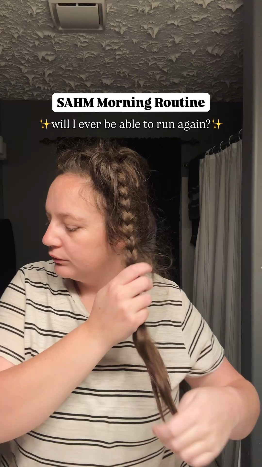 Have you every dealt with knee pain? I’m feeling really discouraged about this because i dont know what this means for my running journey, but I also need to heal my body first now. 

Water bottle: @owala 
Electrolytes: @redmondrelyte 
.
.
.
.
#dayinmylifevlog #stayathomemomlife #lizwengerd #morningroutines #kneepainrelief 

#LTKvlog #LTKmorningroutine #LTKfitnessgoals