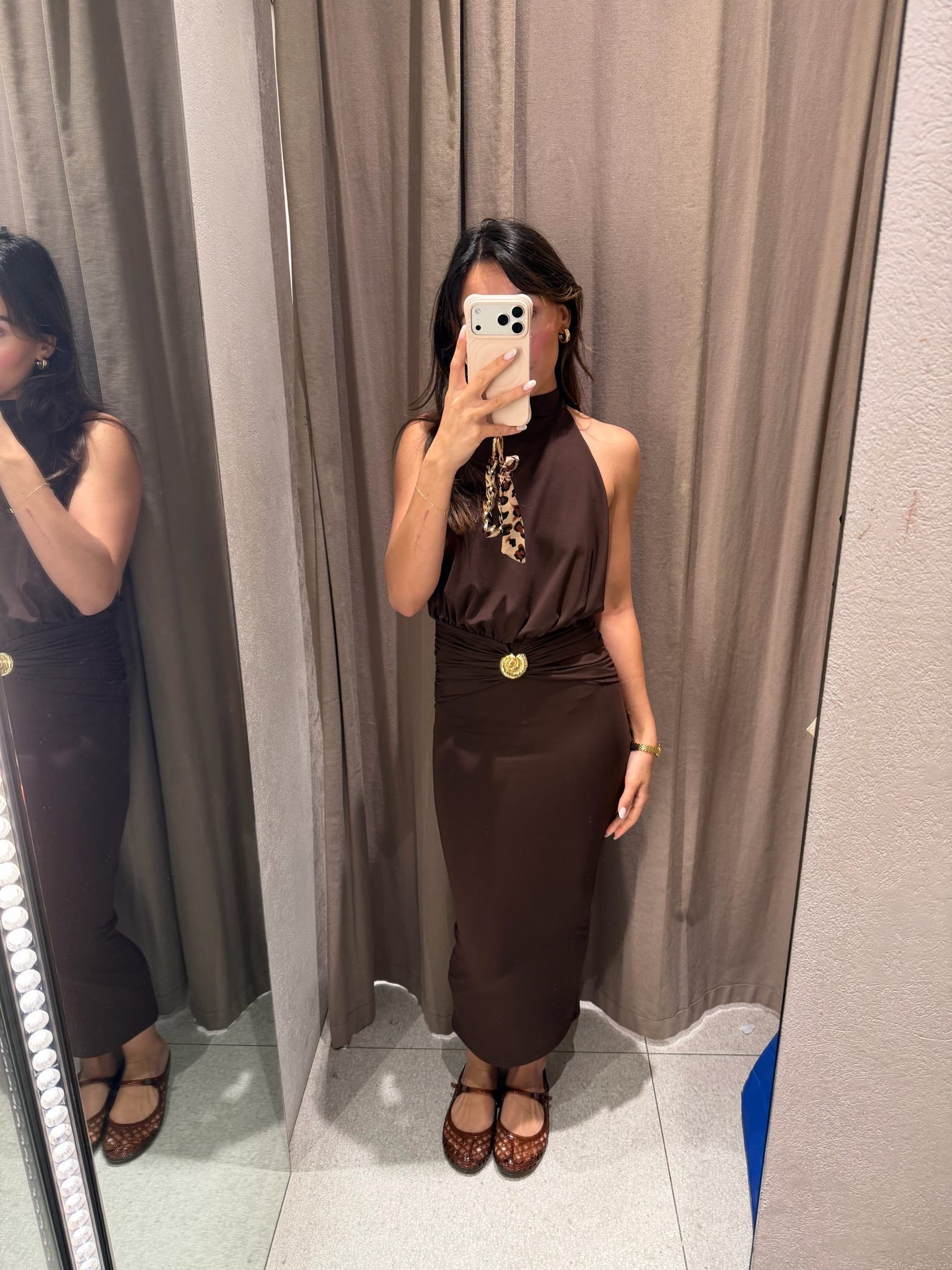 This dress is so flattering and I loveeee the gold detail!!!

#LTKPetite