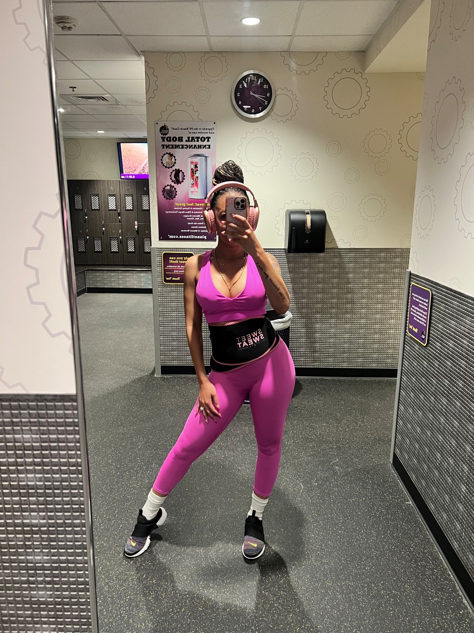 Happy Friday fit fam! 3/3 workouts completed for the week! Even if no one reads this or ever comments I’m proud of myself for staying consistent. If you are reading this, you can do it! 

Size medium top and bottom and the top isn’t the greatest for a workout if you don’t want your girls out. 

#LTKBeauty #LTKActive #LTKFitness