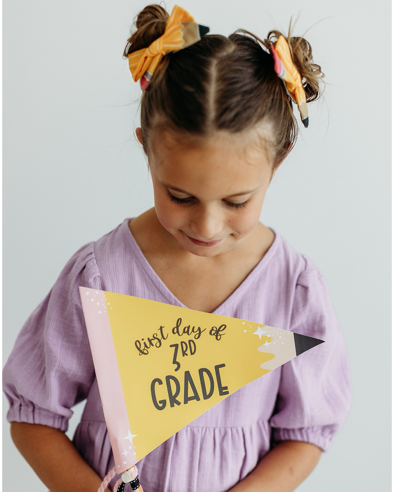 The perfect back to school photo accessory  this flag park ant comes in all grades from pre-k to grade 12.  Also linked the pencil bows !!! 

#LTKcanada #LTKgiftguide #LTKfamily