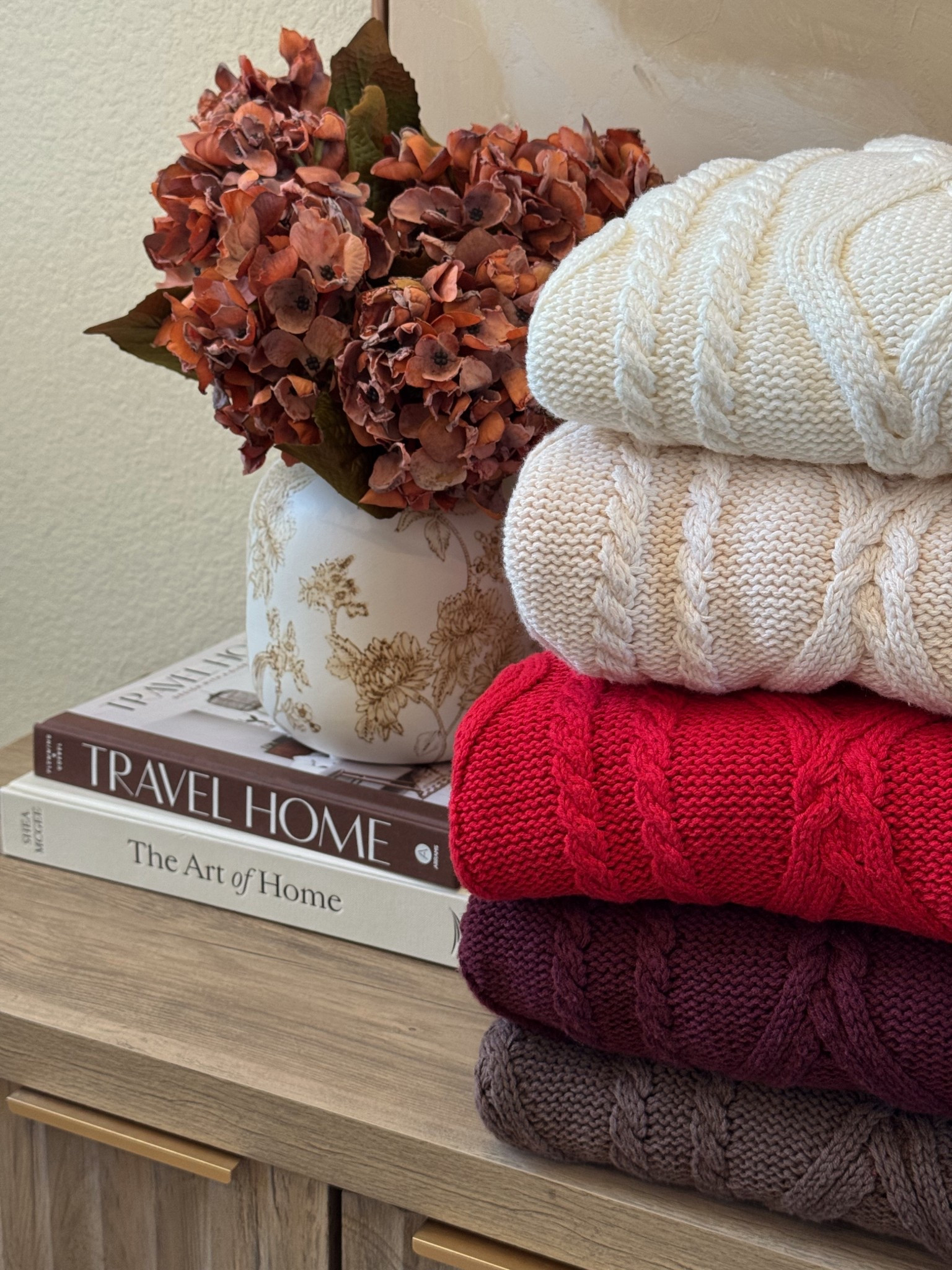 Cozy oversized sweater to enjoy while reading The Art of Home 📖🍂

#LTKHome #LTKSeasonal #LTKStyleTip