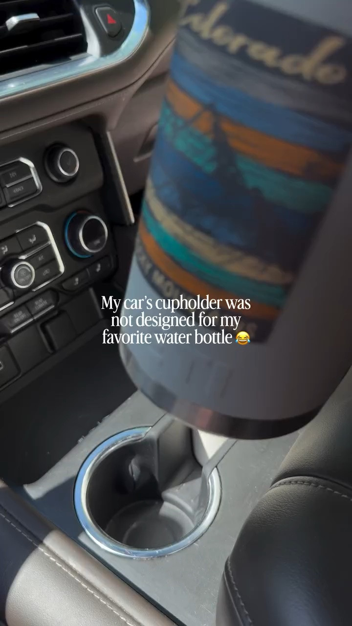 Omg.. this is all I needed?! 🤯 (and the phone slot just topped it off!) 

Comment NEED for the link to this post + follow for more mom/life hacks that actually work! 👏

#homehack #carhacks #amazonfind