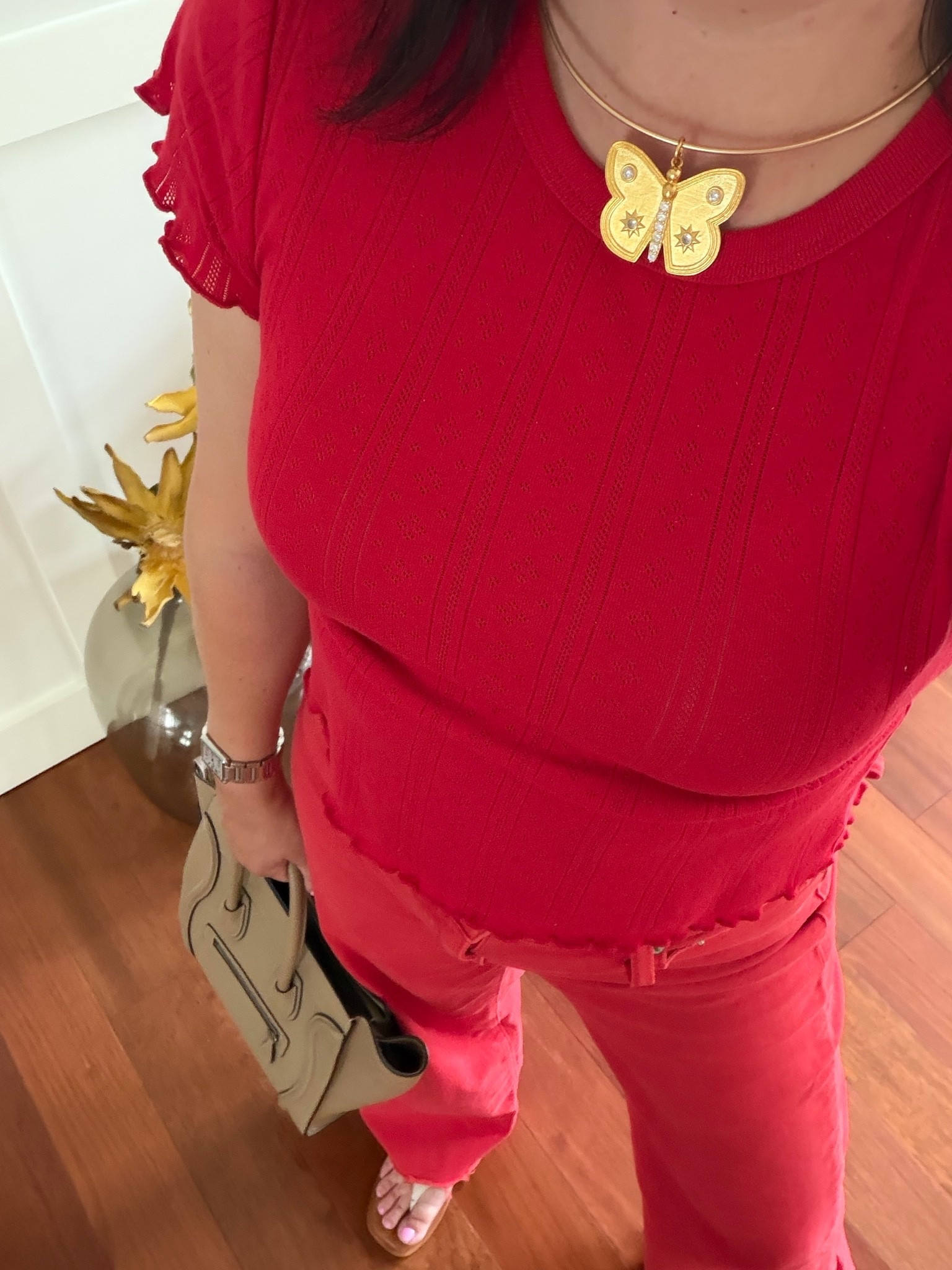 Such a great basic tee

#LTKootd #LTKmomlife