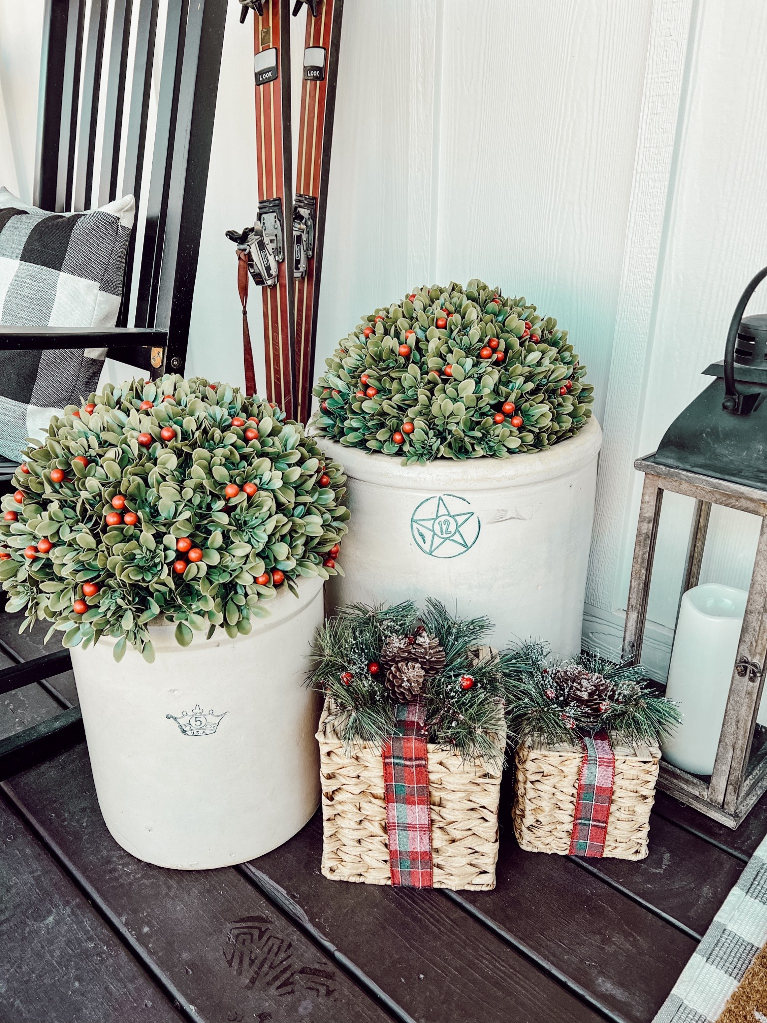 Loving these faux greenery spheres for the porch! No worries if it’s freezing cold or not because these babies are faux and can withstand anything. Plus they look so pretty too! 😉

#LTKHoliday #LTKHome #LTKSeasonal