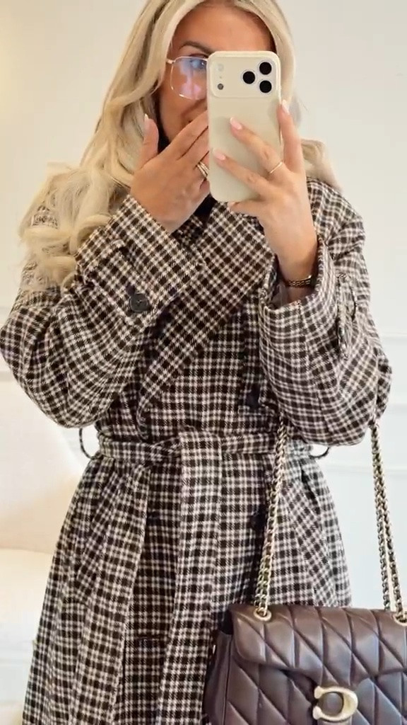 Absolutely in love with this coat girls 😍

Trench coat, autumn jacket, autumn outfit, gingham, checked, new in

#LTKuk #LTKautumn #LTKstyletip