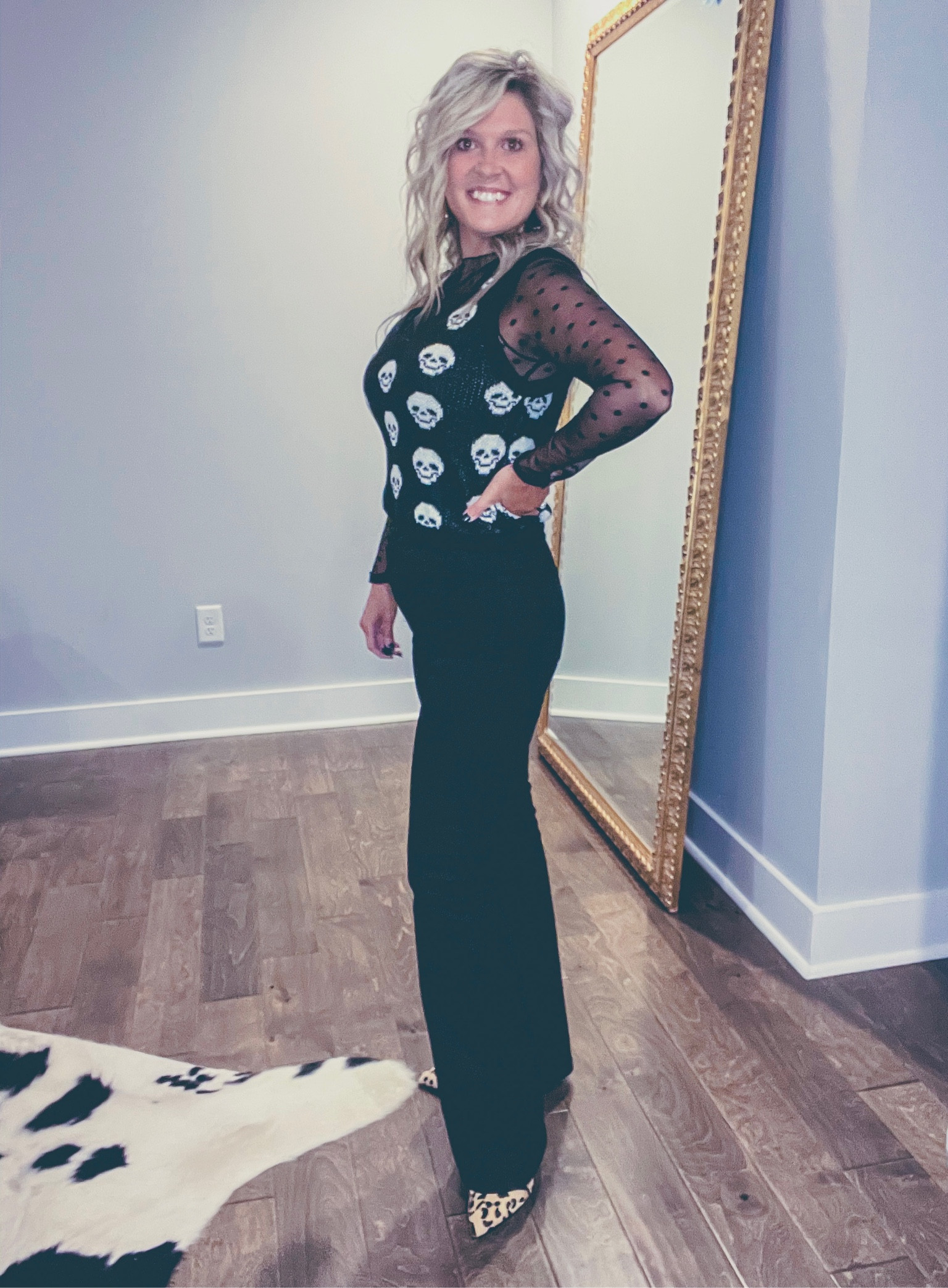 who doesn’t love a good sweater vest?!? and look how cute it is paired with a polka dot mesh top and animal print heels 🖤🤍 


#LTKstyletip #LTKHalloween #LTKshoecrush