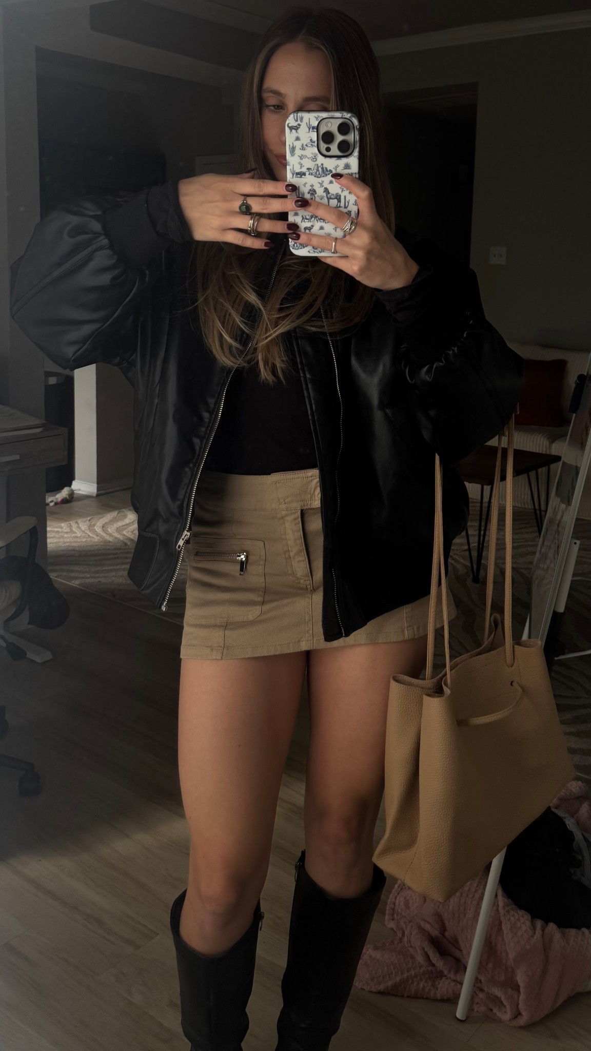 Fall lookbook — there are some items you just need in your closet as staples !!

Black long sleeve and bomber is one of them 🕊️

#LTKSeasonal #LTKStyleTip #LTKSaleAlert