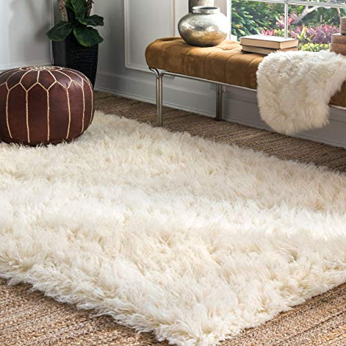 nuLOOM Hand Woven Genuine Greek Flokati Shag Accent Rug, 2' x 3', Natural | Amazon (US)