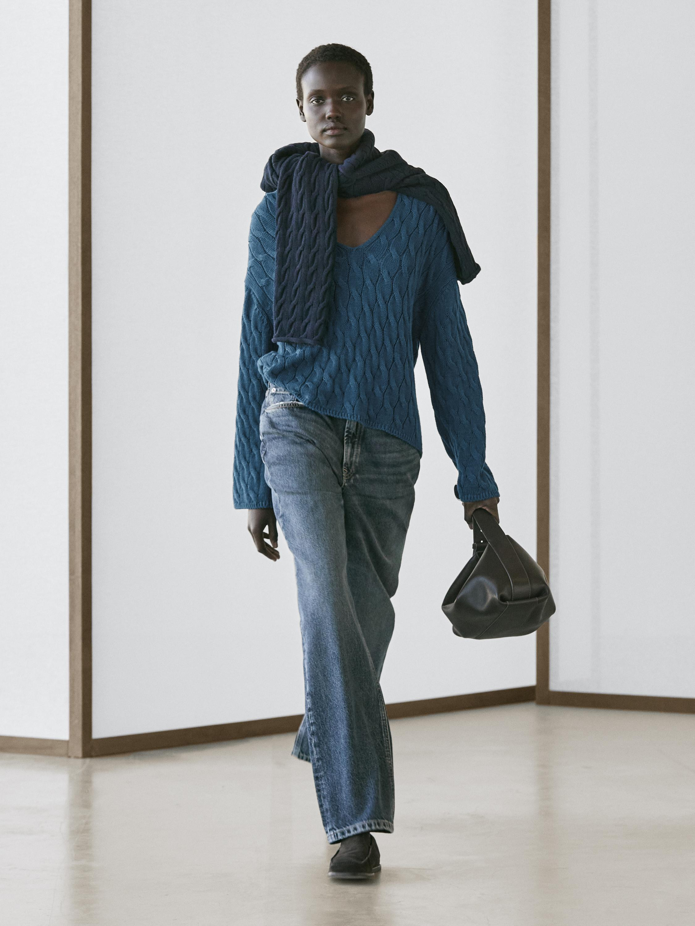 Cotton blend knit sweater with knot details | Massimo Dutti US