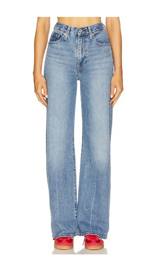 LEVI'S Ribcage Wide Leg in Blue. - size 29 | Revolve Clothing (Global)