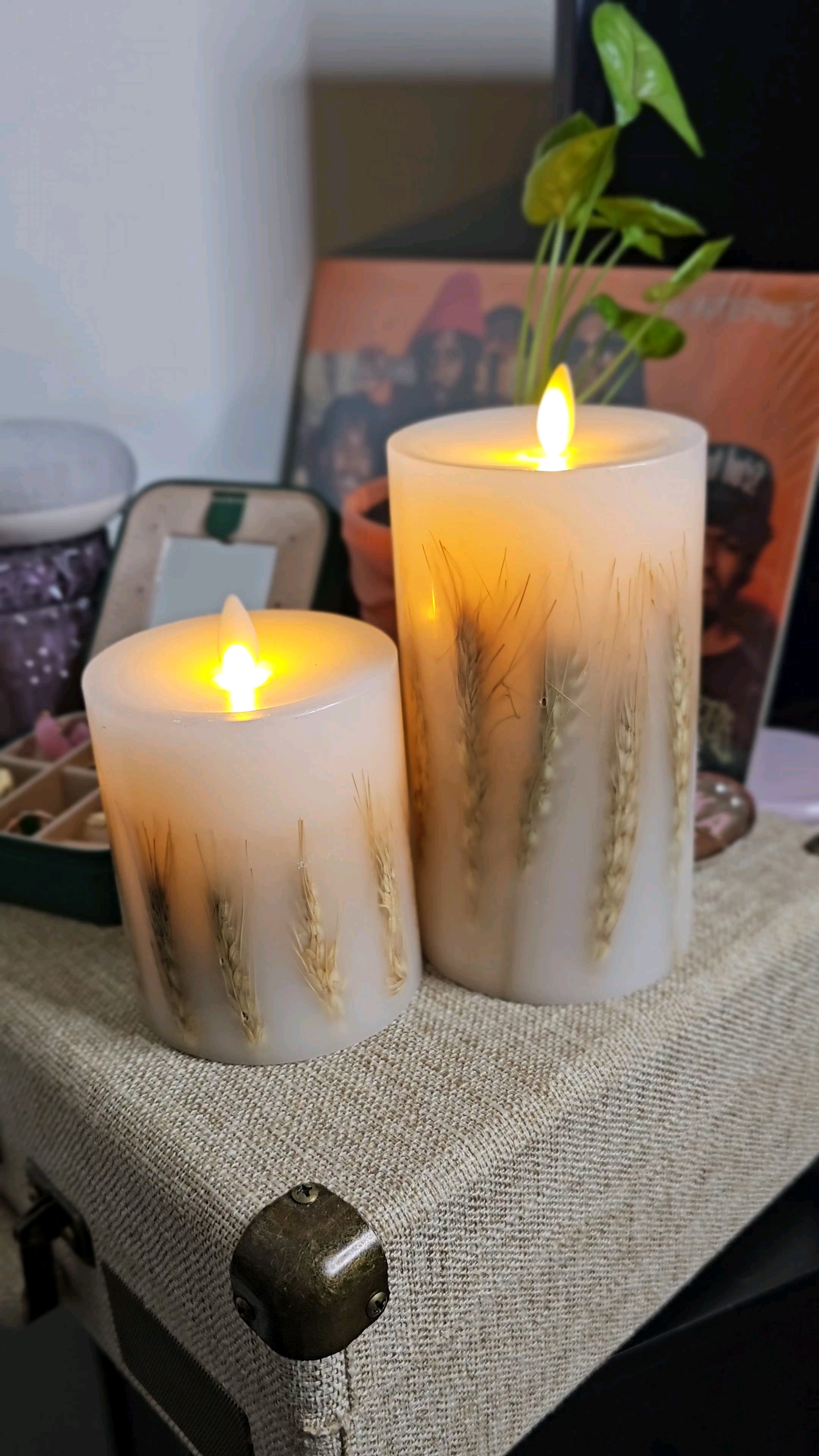 This will completely change how you decorate 🕯️✨ These flameless candles are simple, super cute, and so REALISTIC —they’re made from 100% wax and have a built-in timer for an effortless safe + cozy addition to my space. Find them here 😀

#LTKSeasonal #LTKHome #LTKFindsUnder100