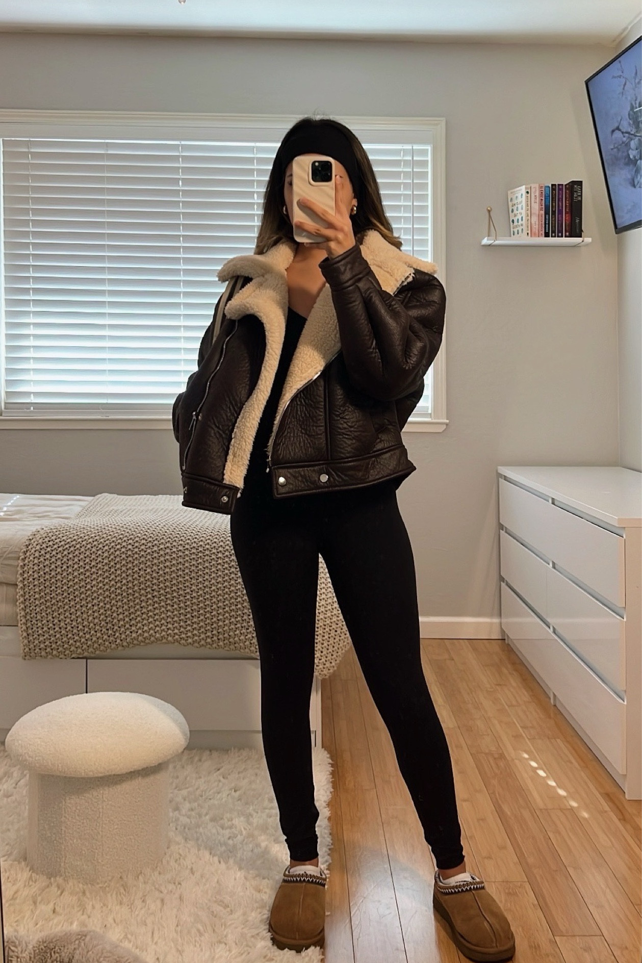 Fall
Winter
Bomber jacket
Leather bomber jacket
Jumpsuit
Romper
Pinterest inspo
Casual inspo 
Work inspo
Going out 

#LTKstyletip #LTKSeasonal #LTKover40