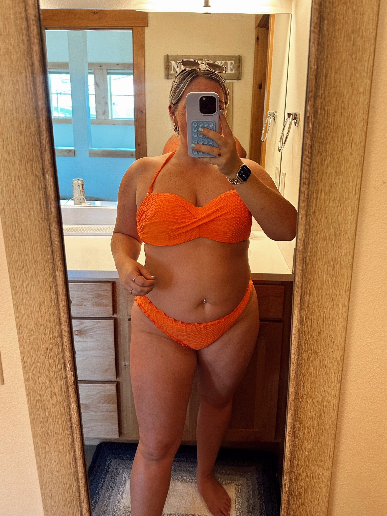 ON SALE VS swimsuit! Wearing a size XL in the ruffle midsize bottoms. Bandeau twist top is a size 38C.
Comes with removable straps 🧡


#LTKSwim #LTKSummerSales #LTKMidsize