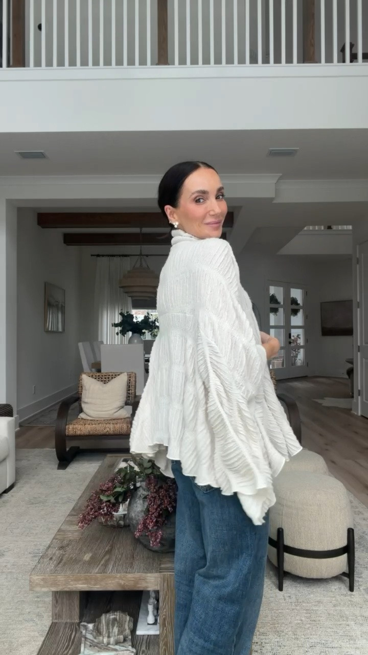 Zara poncho size XS-S.