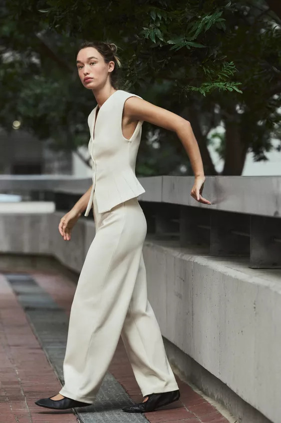 INTERLOCK SLEEVELESS TOP | Zara AU