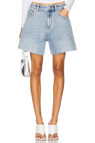 Sabrina Boyfriend Short
                    
                    SEROYA | Revolve Clothing (Global)