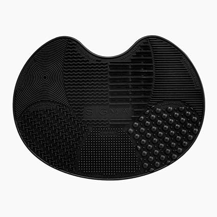 Sigma Beauty Spa Express Makeup Brush Cleaning Mat, Black | Amazon (US)